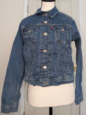 Levi's Classic Blue Denim Jean Jacket - Women's